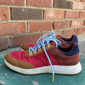 SOLD Toms arroyo waterproof sneakers